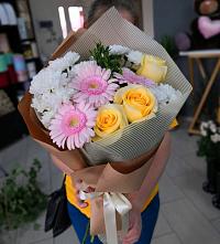 Букет цветов из:  Герберы, Розы и Хризантемы в Смородино